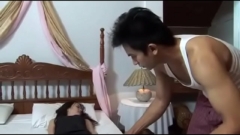 หนังโป๊ไทย ฉากขุนช้างเย็ดเมียน้อย นางสนม เย็ดกันในอ่างน้ำ พ่ามกลางแสงจันทร์